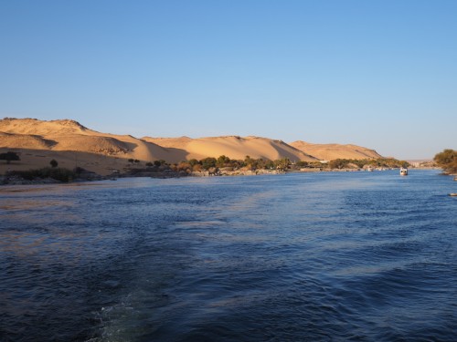 Abendspazierfahrt auf dem Nil unterhalb des ersten Staudamms